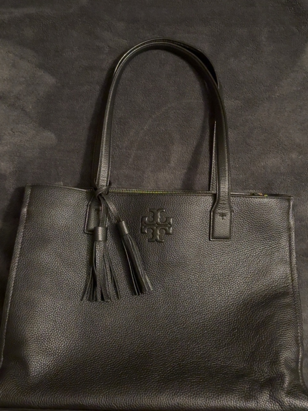 tory burch black pebbled leather thea hand bag - Picture 13 of 14
